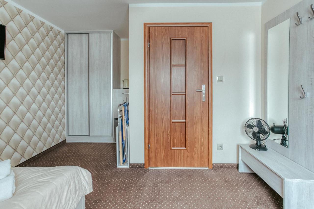 Ramzes Apartment นีคอร์เซ ภายนอก รูปภาพ